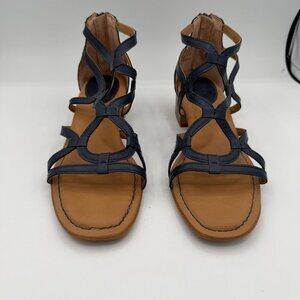 B.O.C. Women's navy blue and pecan strappy sandals with a zipper back closure 9M